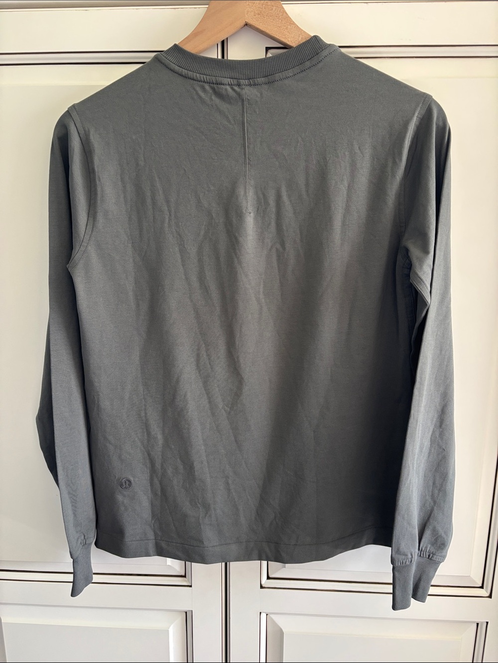 Lululemon Organic Cotton Crewneck Long Sleeve Shirt Gray Womens Size Small NEW